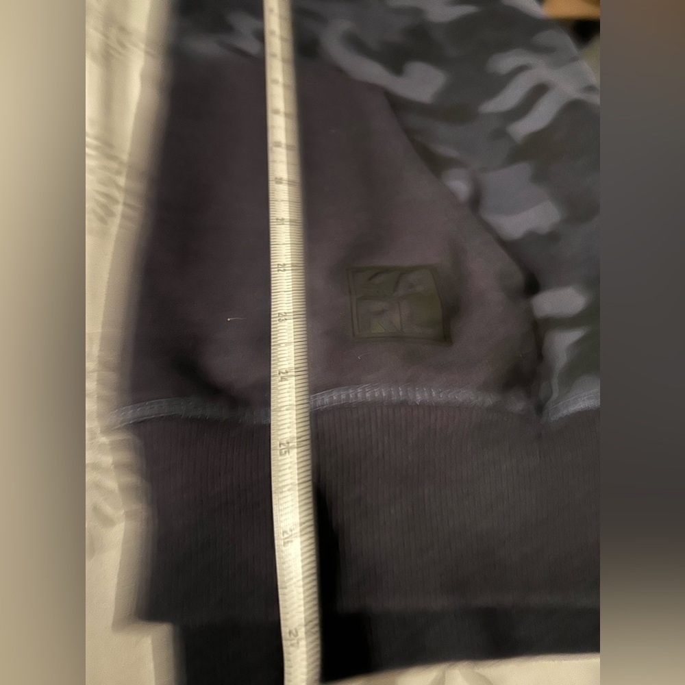 Karl Lagerfeld Navy Camo Hoodie Size M - Picture 7 of 8